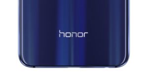Januárban jön az első in display előlapi kamerás Honor mobil