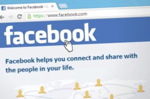 Rengeteg embert érint az elmúlt órákban lezajló Facebook profil tiltás