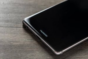 Kavar a Huawei: mégis jön mobilra a Hongmeng