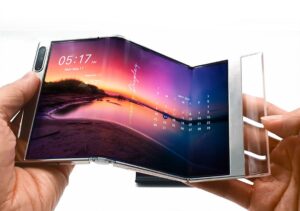 Új összecsukható Samsung mobilok a láthatáron